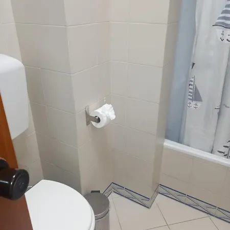 Sea View And Pool Apartament